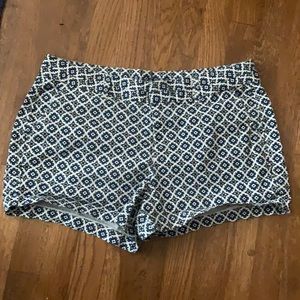 Gap patterned shorts size 12
